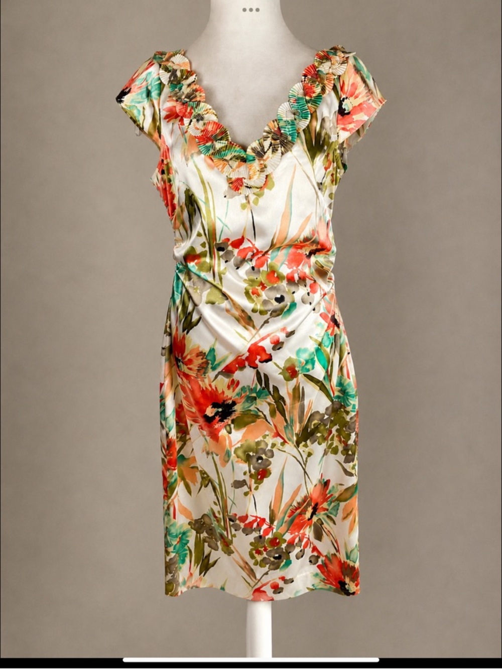 Wedding Guest Floral Midi Dress Ruched V-Neck Pleated Trim Maggy London 12